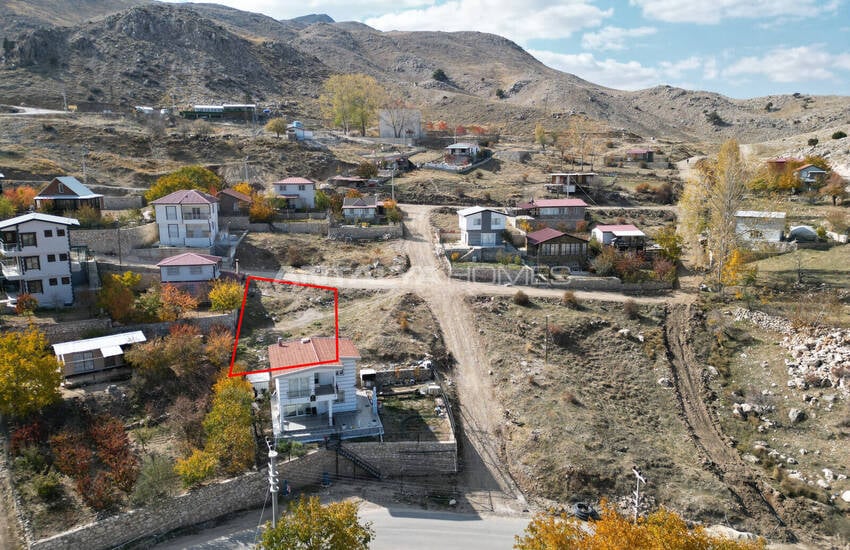 Antalya Konyaaltı'nda Sakin Bir Konumda Satılık İmarlı Arsa 2