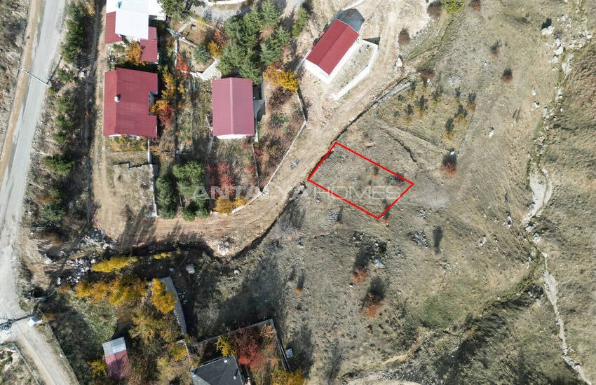 Зонированный участок 319 квадратных метров в Анталии Коньяалты 1