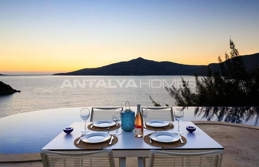 منازل بغرفة نوم واحدة وغرفتي نوم مطلة على البحر في كالكان أنطاليا 10