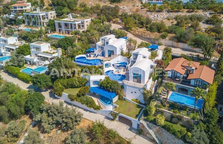 منازل بغرفة نوم واحدة وغرفتي نوم مطلة على البحر في كالكان أنطاليا 1