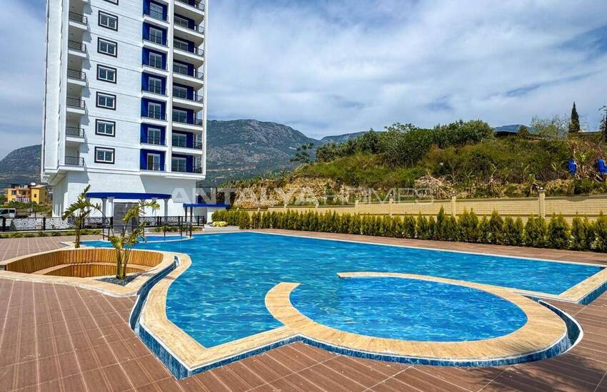 Wohnungen Mit Meer- Und Stadtblick, Pool Und Parkplatz In Alanya