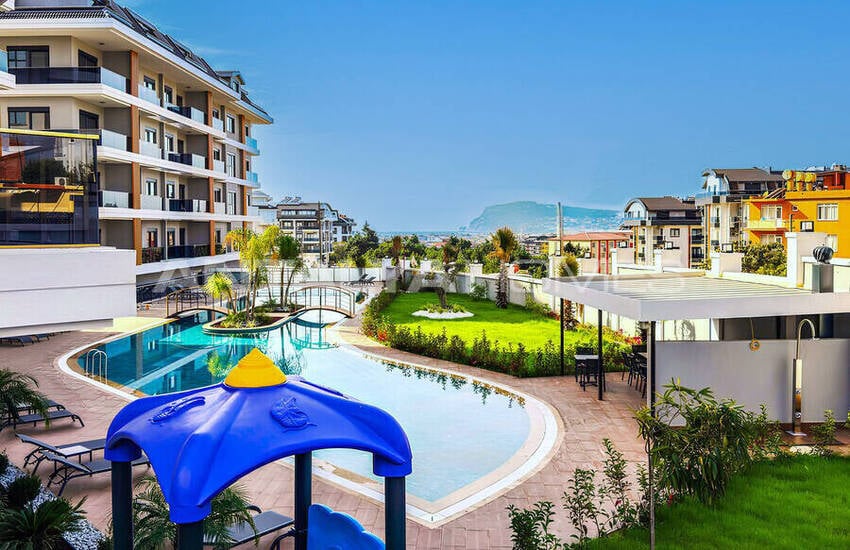 خانه مجزا با دید دریا با استخر خصوصی در آلانیا 9