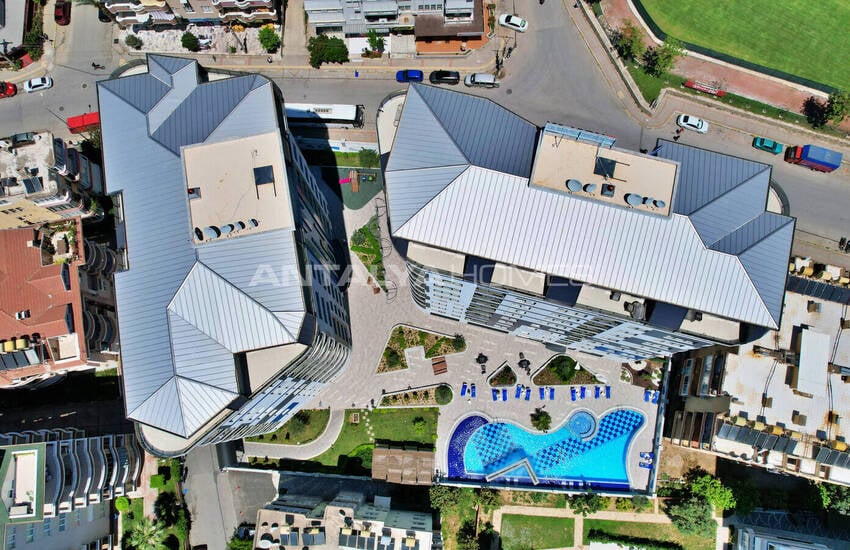 Apartments with Pool and Parking Near the Beach in Alanya 1