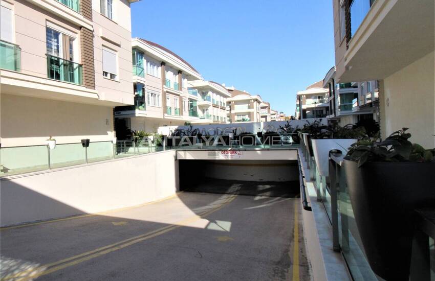 Key Ready Apartment in a Complex with a Pool in Antalya Lara 9