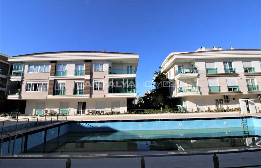 Key Ready Apartment in a Complex with a Pool in Antalya Lara 2