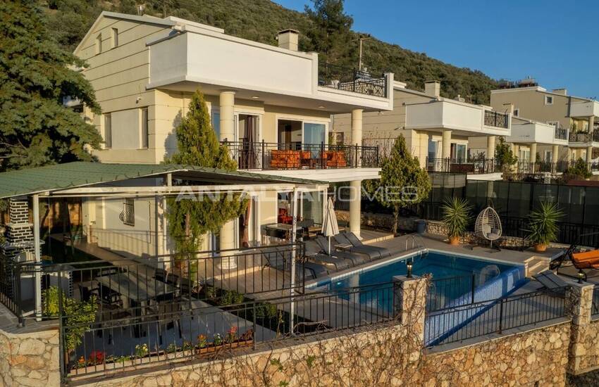 منزل فاخر بإطلالة بانورامية على البحر وحمام سباحة في كاس كالكان 15