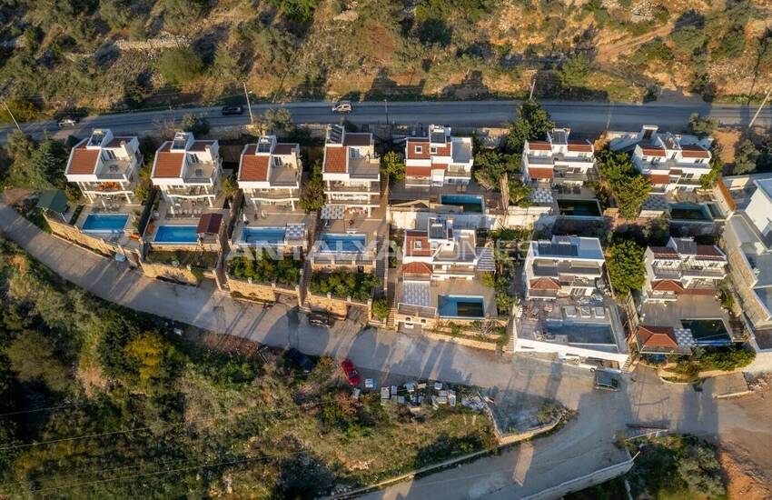 منزل فاخر بإطلالة بانورامية على البحر وحمام سباحة في كاس كالكان 21