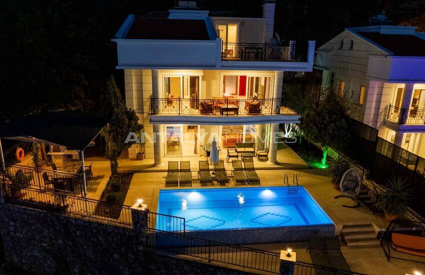 منزل فاخر بإطلالة بانورامية على البحر وحمام سباحة في كاس كالكان 4