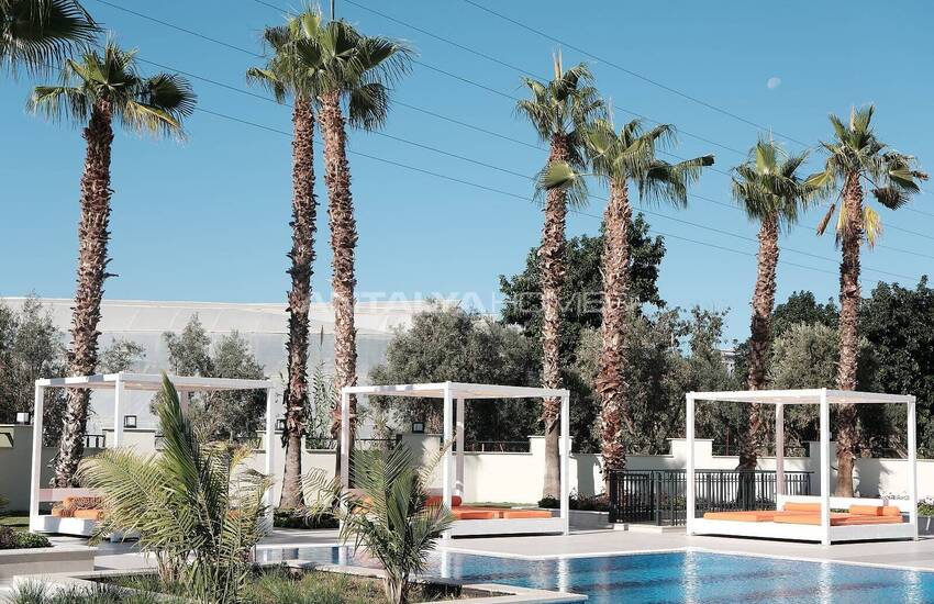 Möbliertes Penthouse Mit Meerblick Und Pool In Alanya 1