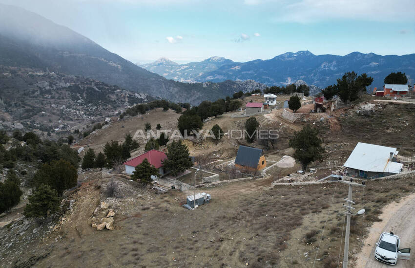 Konyaaltı'nda 108 M² Bina İçin Mükemmel Arsa 2