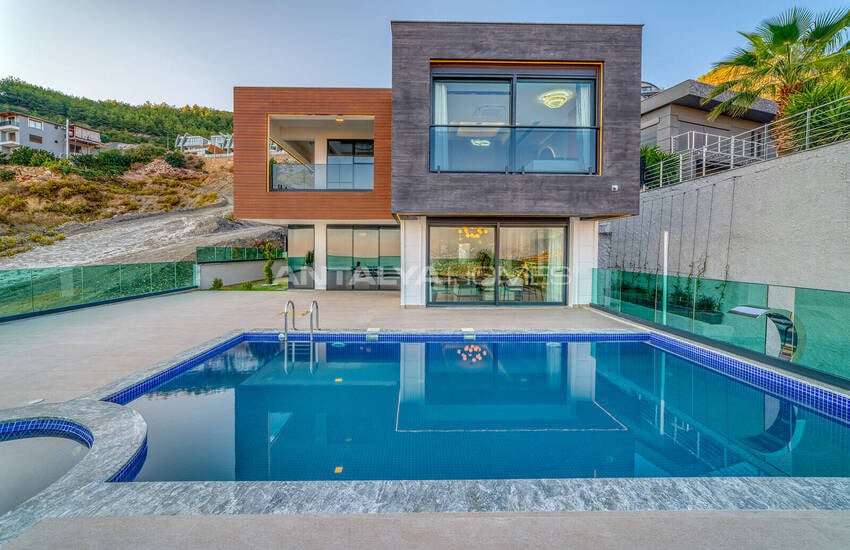 Stylish Houses with Private Pools in Alanya