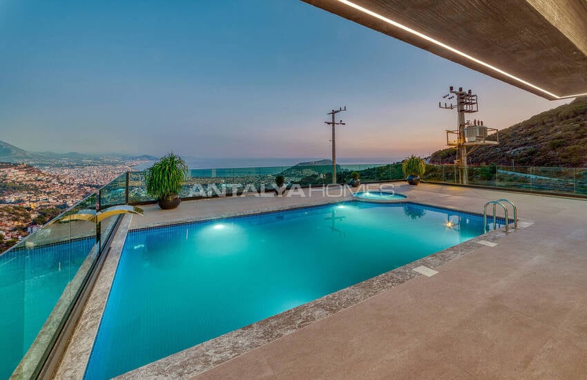 Maisons Individuelles Avec Vue Sur La Mer Et La Ville À Alanya Tepe