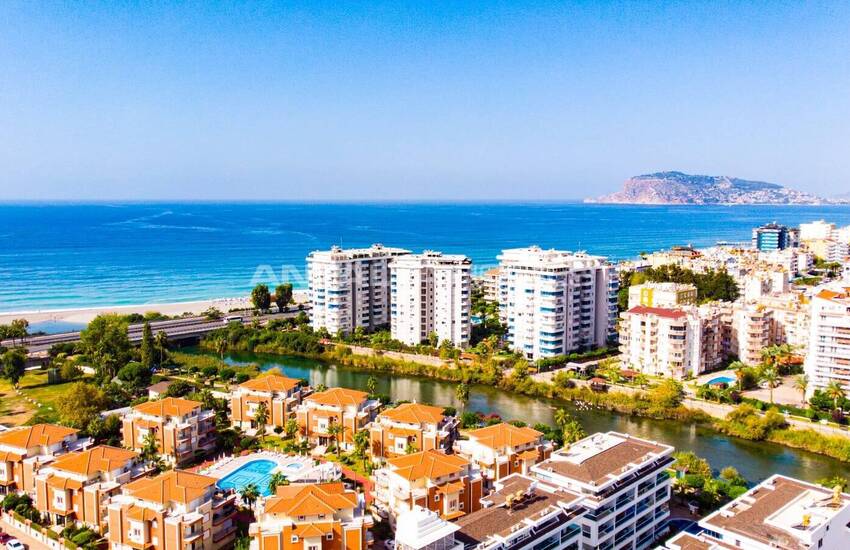Eleganta Strandnära Fastigheter Med Havsutsikt Till Salu I Alanya 1