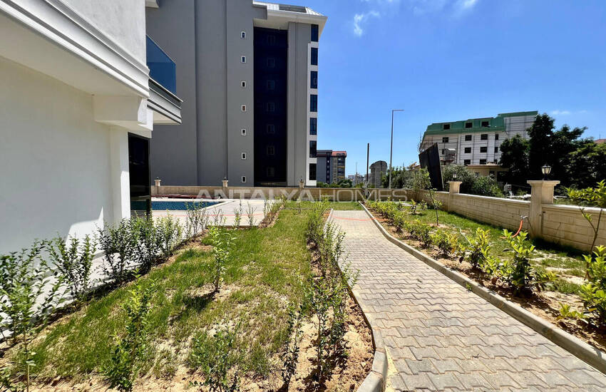 Alanya'da Havuzlu Site İçinde Satılık Taşınmaya Hazır Daire 2