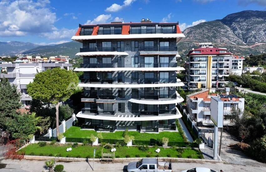 Kestel Alanya'da Sosyal Olanaklara Sahip Denize Sıfır Sitede Daireler 2