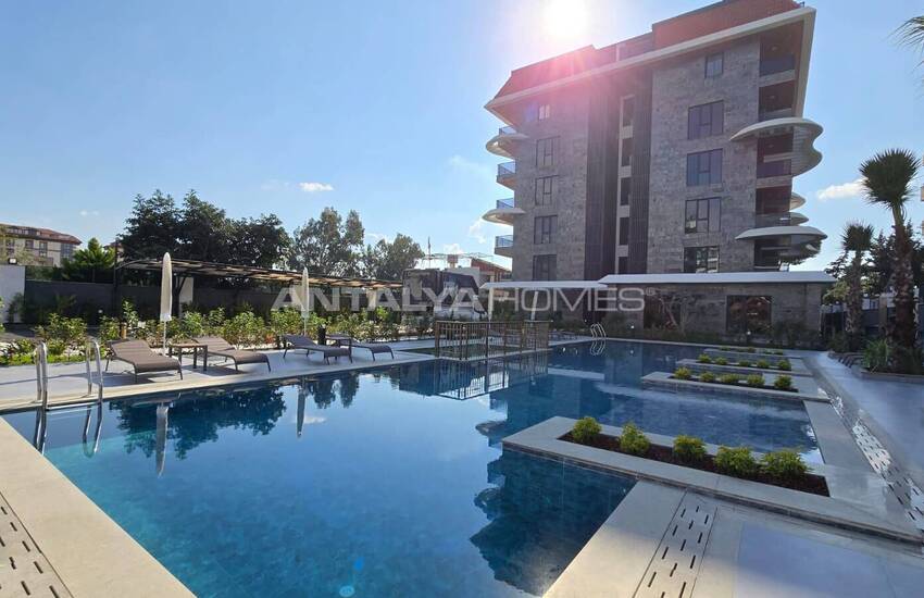 Kestel Alanya'da Sosyal Olanaklara Sahip Denize Sıfır Sitede Daireler 13