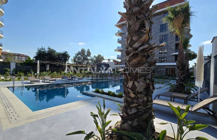 Kestel Alanya'da Sosyal Olanaklara Sahip Denize Sıfır Sitede Daireler 14