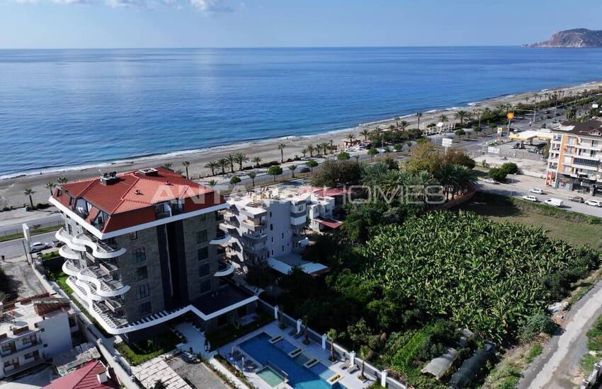 Kestel Alanya'da Sosyal Olanaklara Sahip Denize Sıfır Sitede Daireler 1