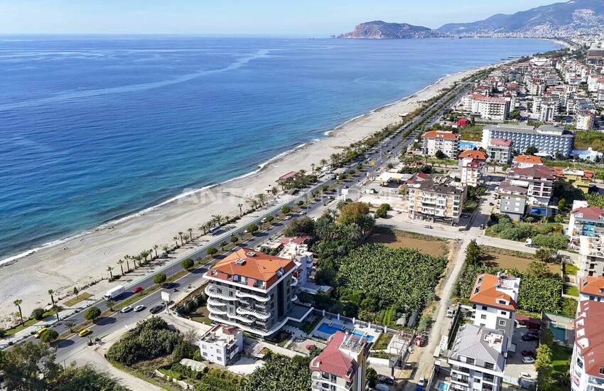 Kestel Alanya'da Sosyal Olanaklara Sahip Denize Sıfır Sitede Daireler 1