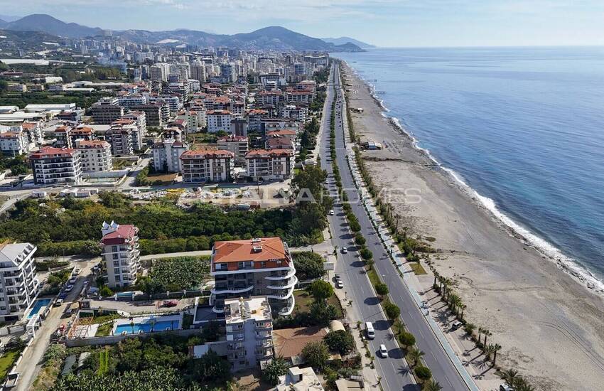 Kestel Alanya'da Sosyal Olanaklara Sahip Denize Sıfır Sitede Daireler 4