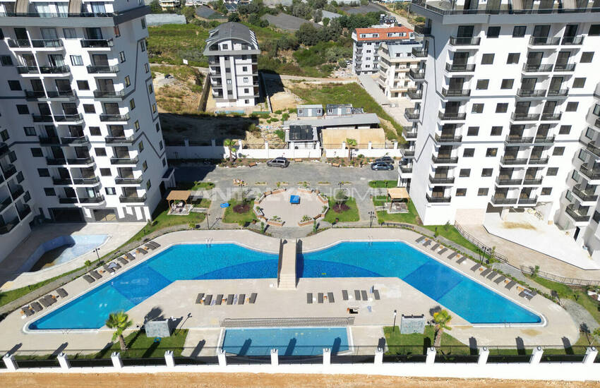 Apartment with Sea View in Faralya Complex in Alanya