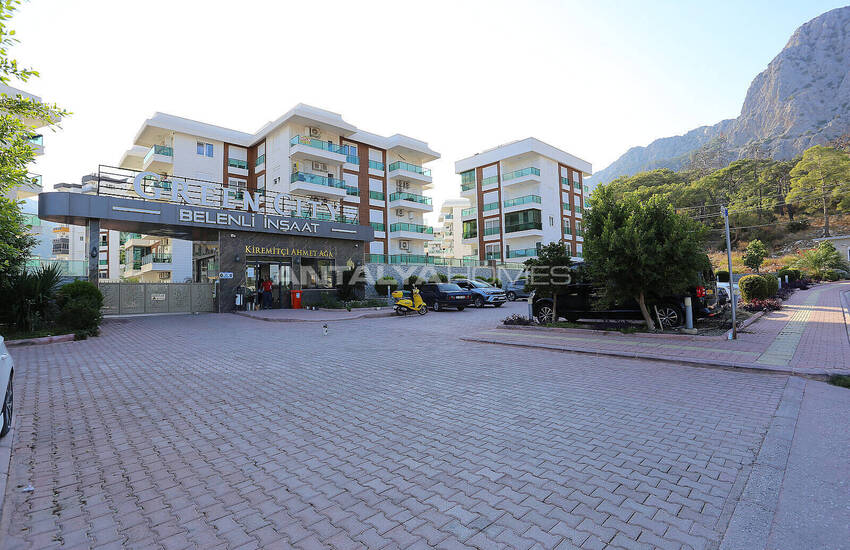 Furnished Flat 2 Km From Beach in Konyaaltı Antalya 1