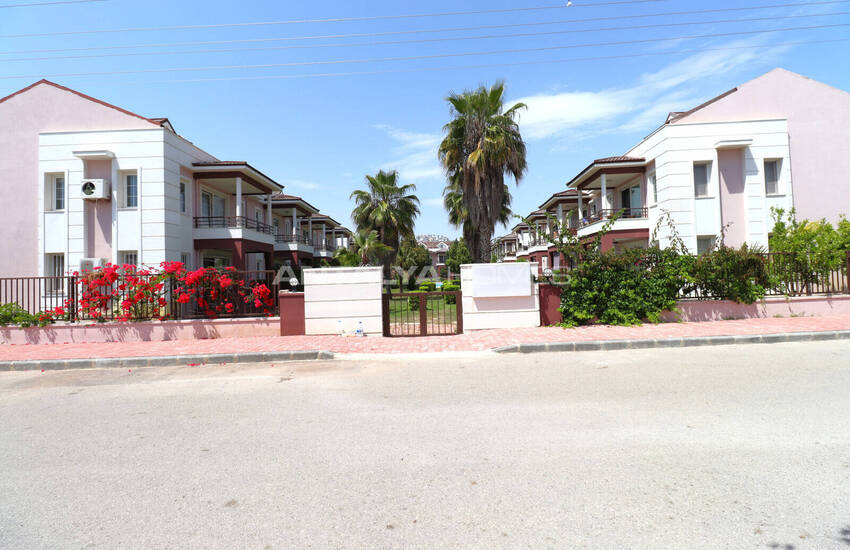 Antalya Lara'da Avantajlı Konumda Satılık Daire 1