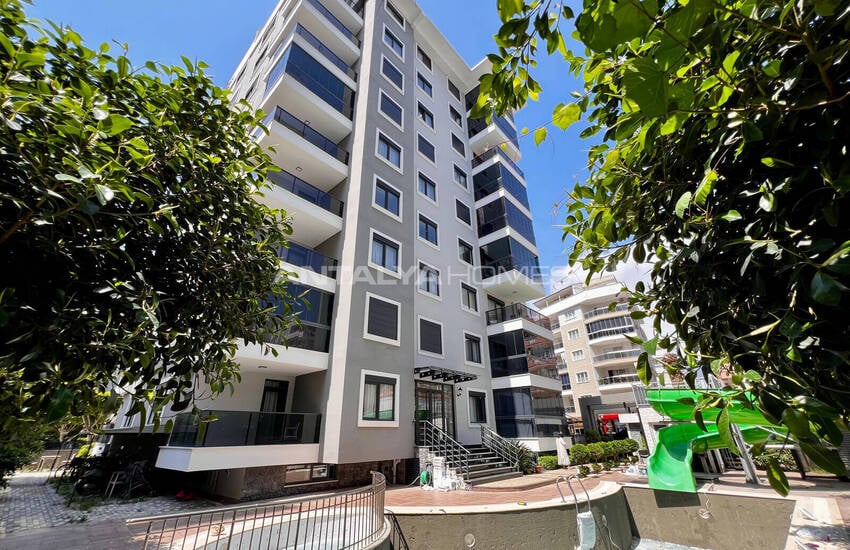 Furnished Flat Close to the Beach in Mahmutlar Alanya