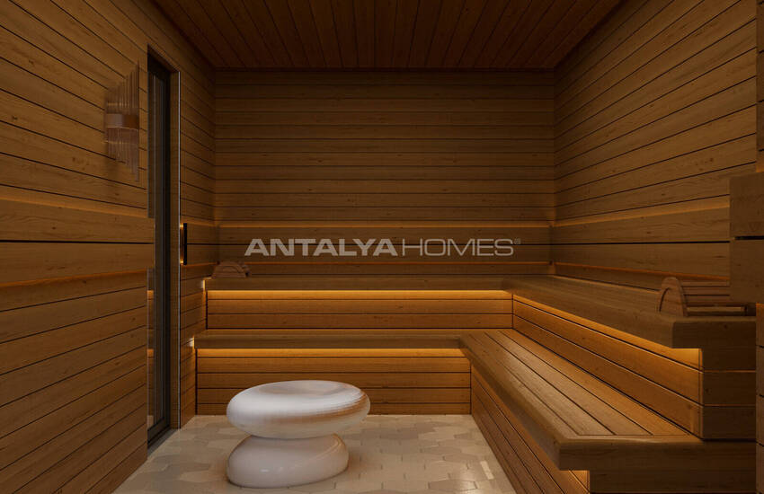 Real Estate with Sea & City Views in Central Alanya 11