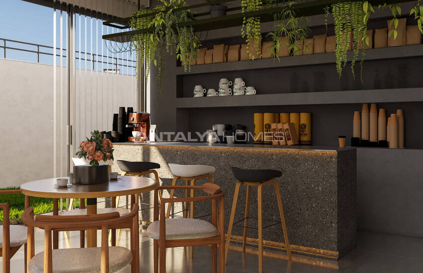 Real Estate with Sea & City Views in Central Alanya 7