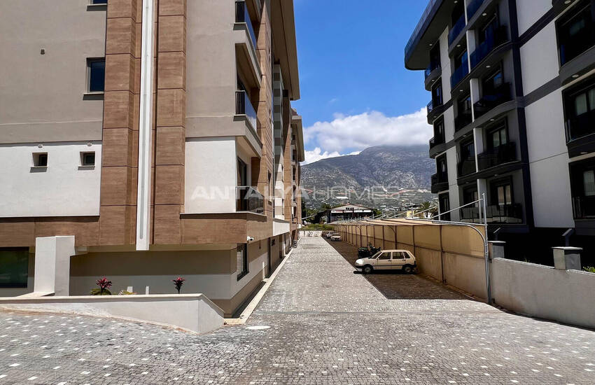 Alanya Kestel'de Denize Yakın Taşınmaya Hazır Daireler 5