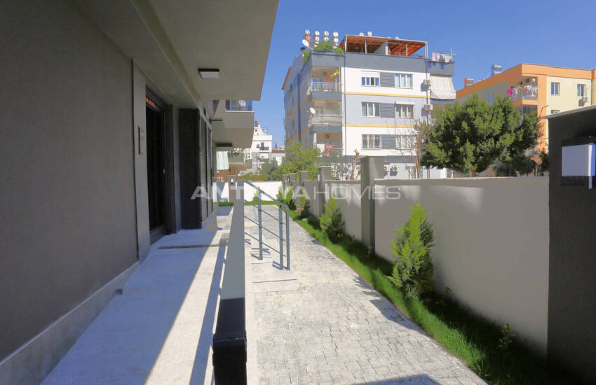 Меблированная квартира рядом с торговым центром в Муратпаше 4