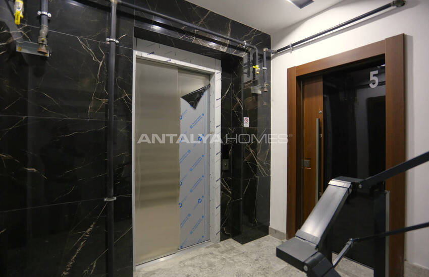 Меблированная квартира рядом с торговым центром в Муратпаше 8