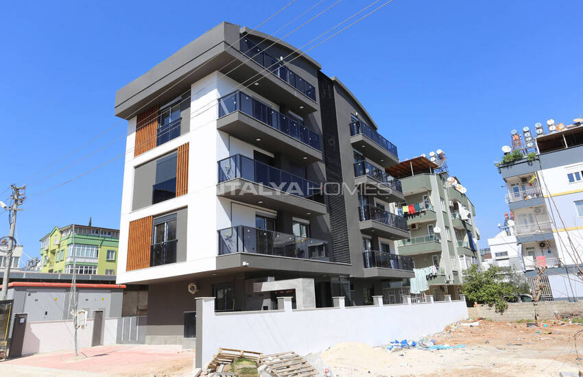 Меблированная квартира рядом с торговым центром в Муратпаше 1