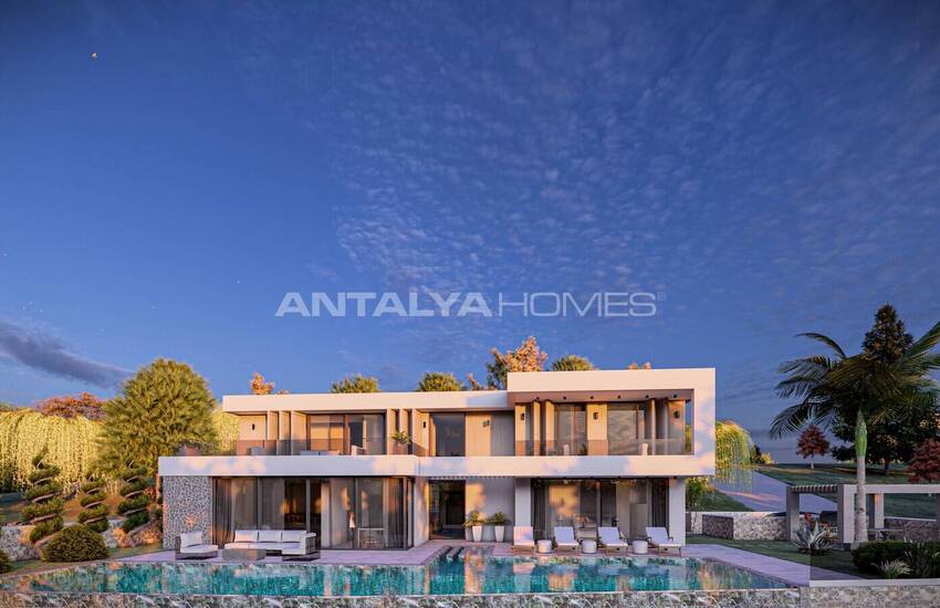 Kalkan Kaş'ta Satılık Deniz Manzaralı Özel Havuzlu Ev 2