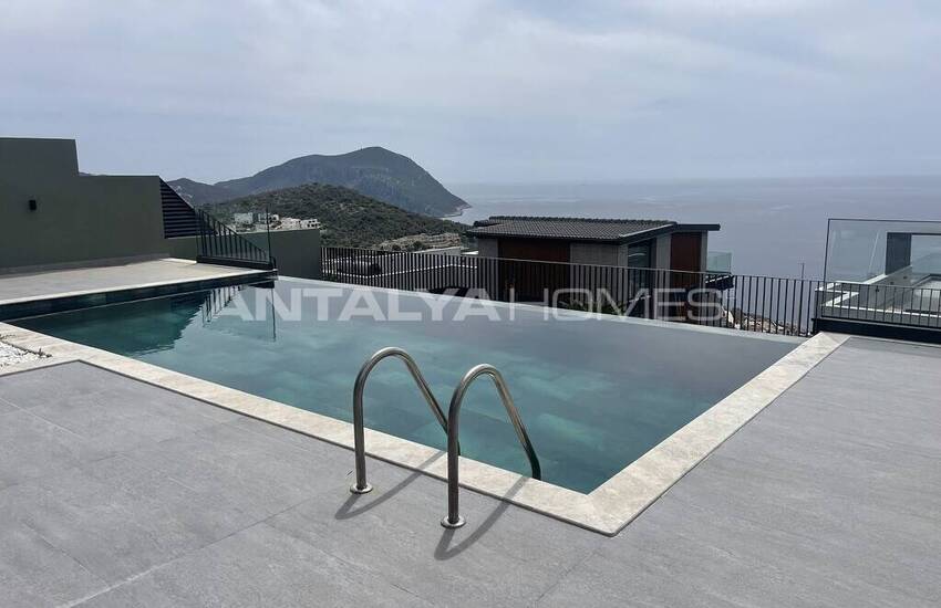 خانه های 4 خوابه تریپلکس با منظره استخر و دریا در کالکان 11