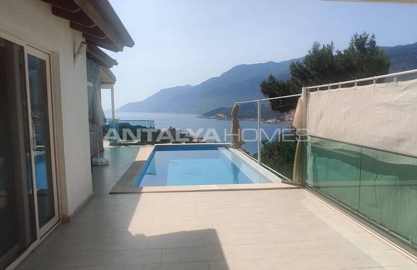 Furnished 2-bedroom Houses with Sea View in Kaş Antalya 10