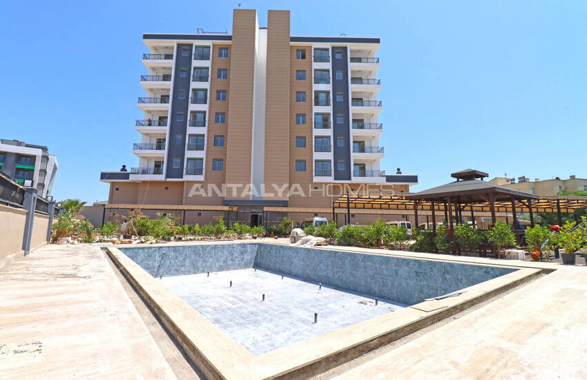 Appartements Dans Un Complexe Avec Piscine Près De L'aéroport D'antalya