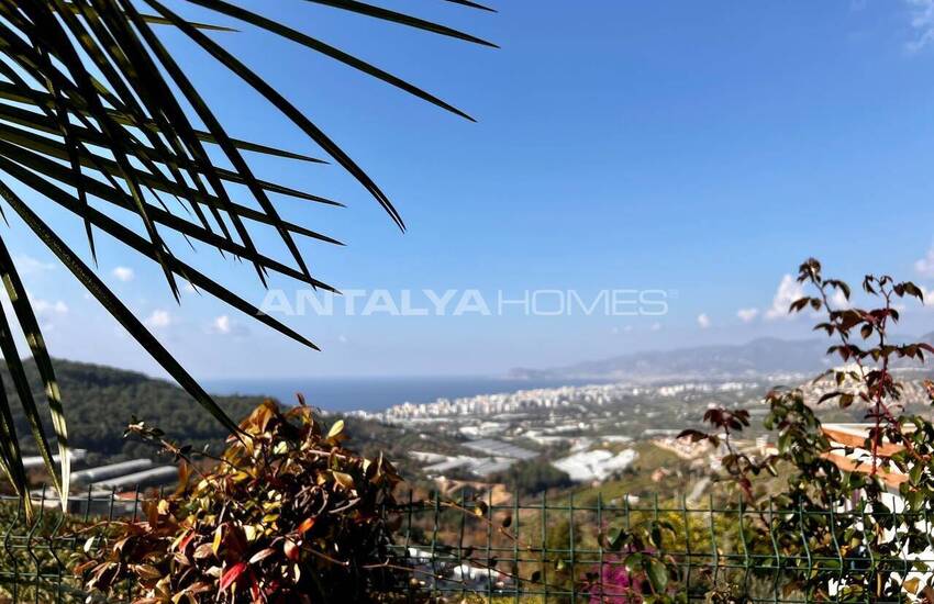 خانه شیک با منظره دریا و شهر در آلانیا 8