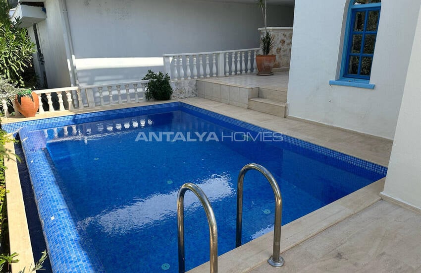 Вилла с видом на море в Калкане с бассейном и частным садом 3