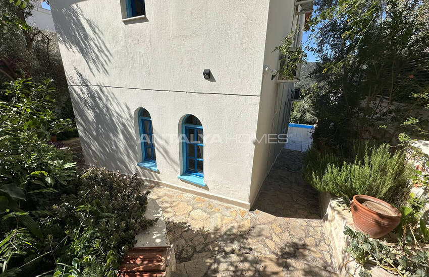 Вилла с видом на море в Калкане с бассейном и частным садом 6