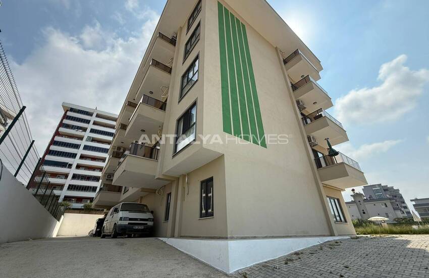 Apartment with Sea View and Social Features in Payallar 2