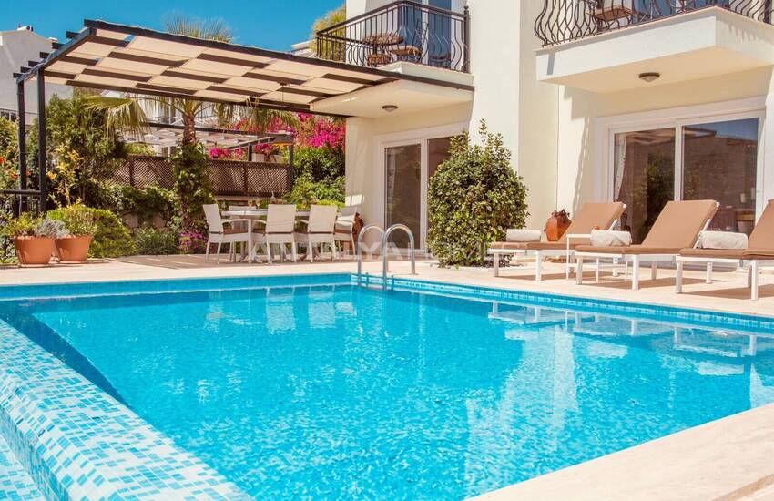 Дом с видом на море и потенциалом для сдачи в аренду в Калкане 3