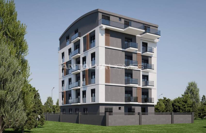 Flats Close to the Coast in Güvenlik, Muratpaşa 3