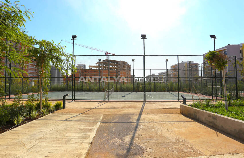 Antalya Altıntaş'ta Zengin Olanaklı Sitede Şık Daire 15