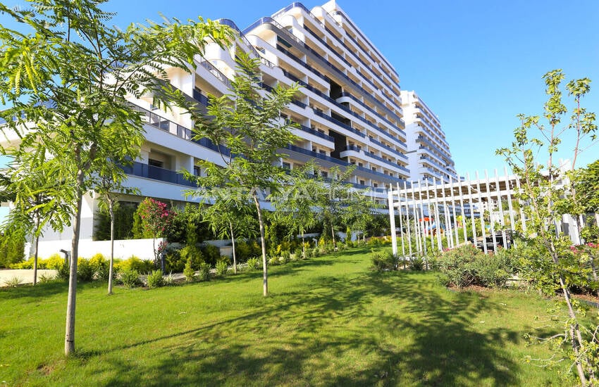Elegant Apartment in Rich Featured Complex in Antalya