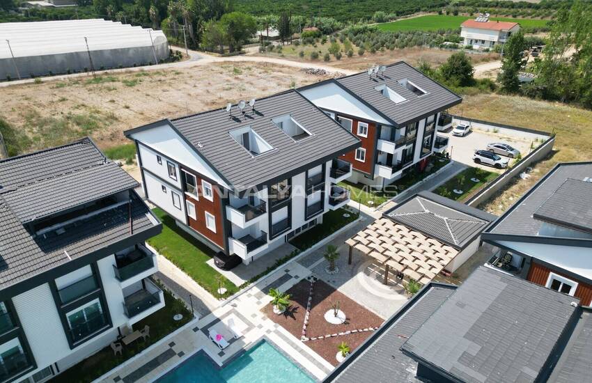 Manavgat'ta Havuzlu ve Otoparklı Daire 4