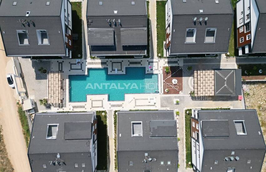 Manavgat'ta Havuzlu ve Otoparklı Daire 3