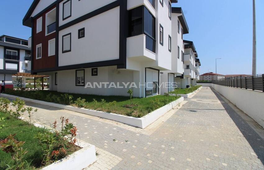 Manavgat'ta Havuzlu ve Otoparklı Daire 11