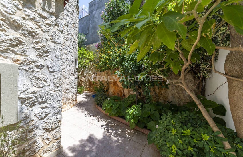 Kaş Kalkan'da Deniz Manzaralı Havuzlu 4+1 Villa 11